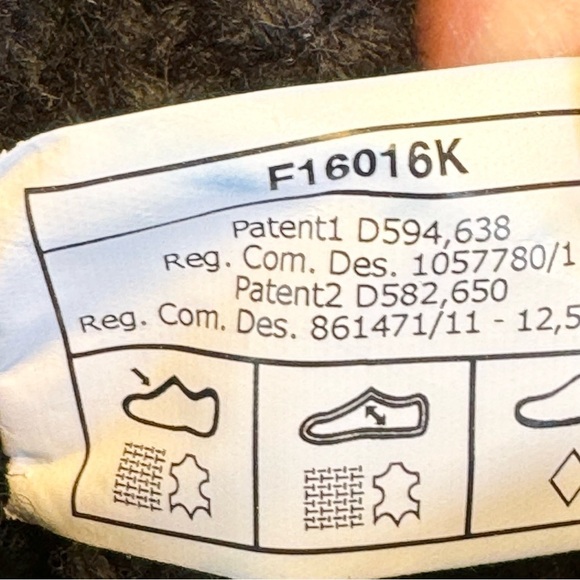 UGG classic Candy button detail knit boots size 11 - Picture 8 of 10